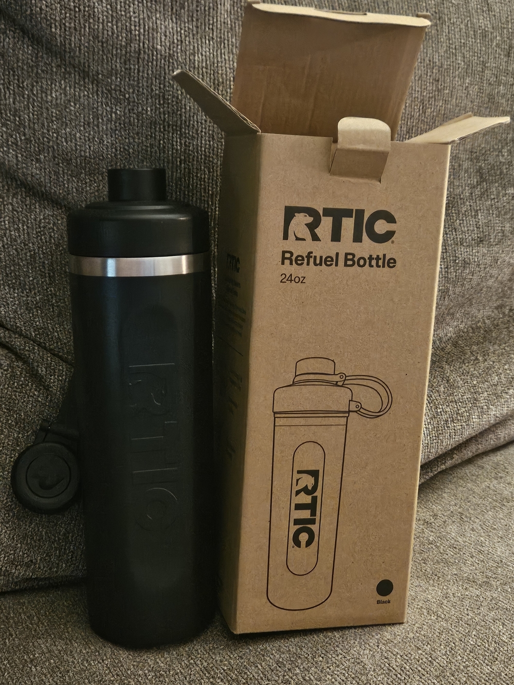RTIC Stainless Steel Water Bottle Charcoal Insulated Mountain Hikers Climber NIB